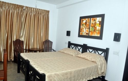 Scandinavia Hotel Hikkaduwa Dış mekan fotoğraf