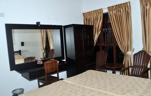 Scandinavia Hotel Hikkaduwa Dış mekan fotoğraf